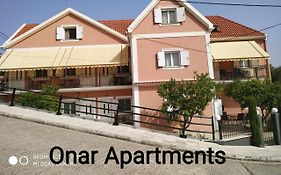 Apartments Onar